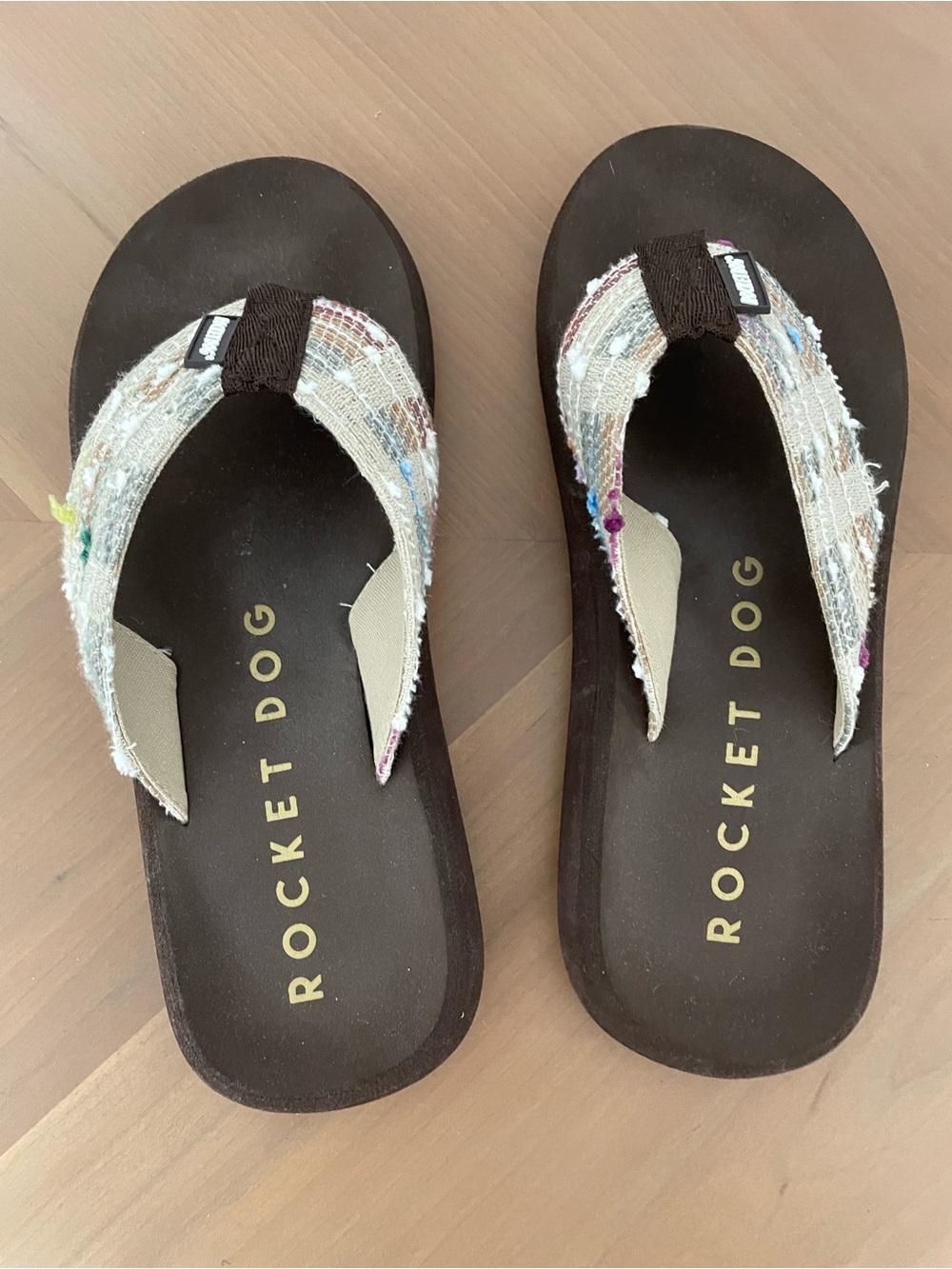 Rocket Dog Brown Flip Flop Sandals with Multicolor Woven Straps
